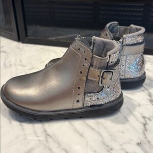 Stride rite Silver Glitter girls' Ankle Boots